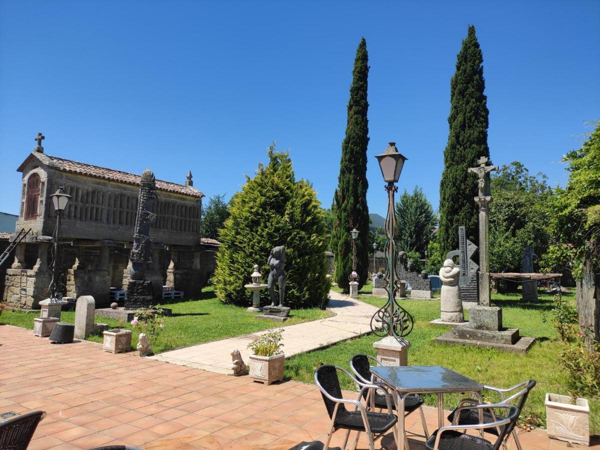 Albergue Villa San Clemente Tui Exterior foto